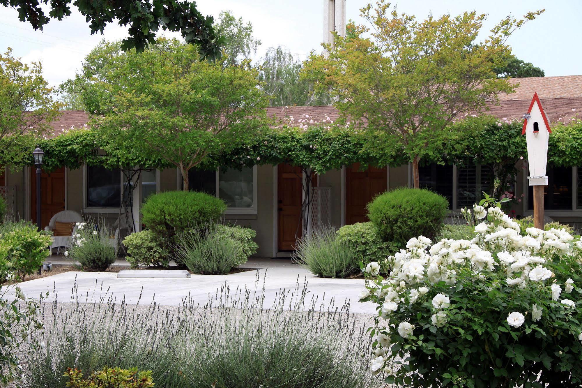 Meadowlark Inn Solvang Exterior photo